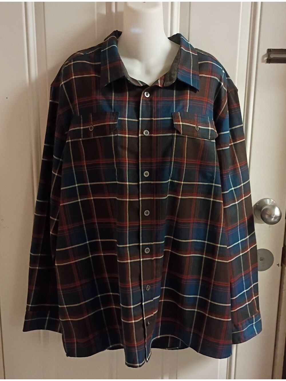 🌻 Swiss Tech Classic Men's Navy Plaid Button-Down Shirt Size 2XL